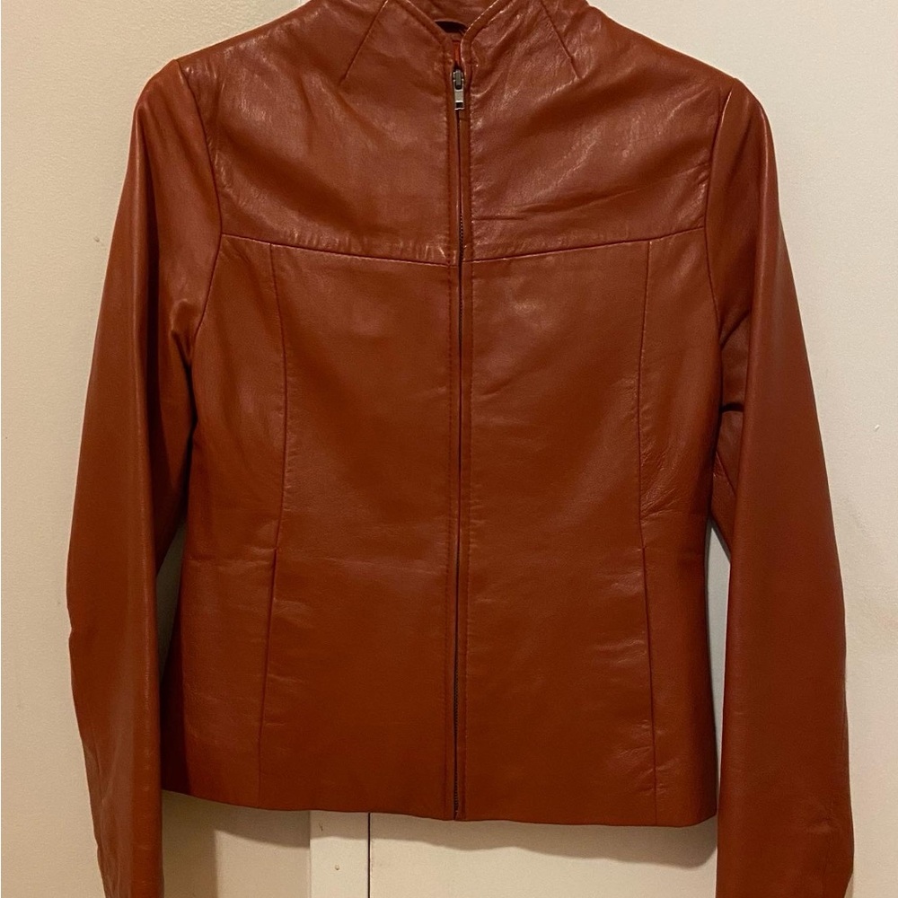 Windsor Brown Leather Jacket with Stand-Up Collar and Fitted Design